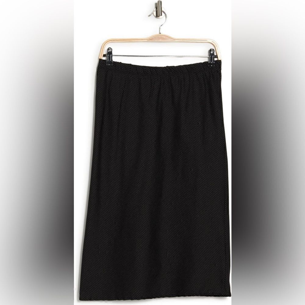 Forgotten Grace | Side Slit Skirt - Picture 3 of 7